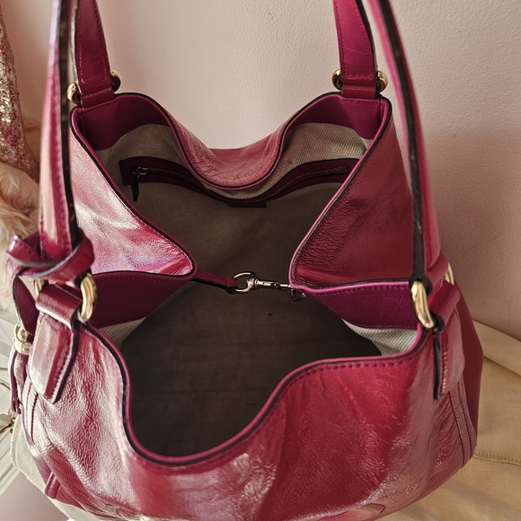 Gucci Fuchsia Leather Shoulder Bag - Picture 5 of 12